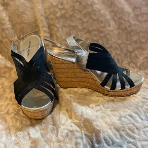 Size 11 ANTONIO MELANI Wedges